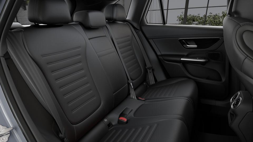 0551381623 interior 2