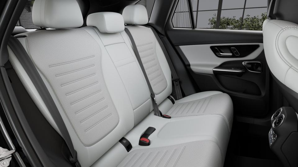 0551381937 interior 2