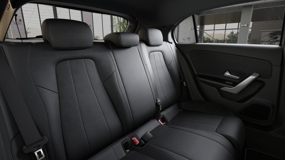 0551393360 interior 2